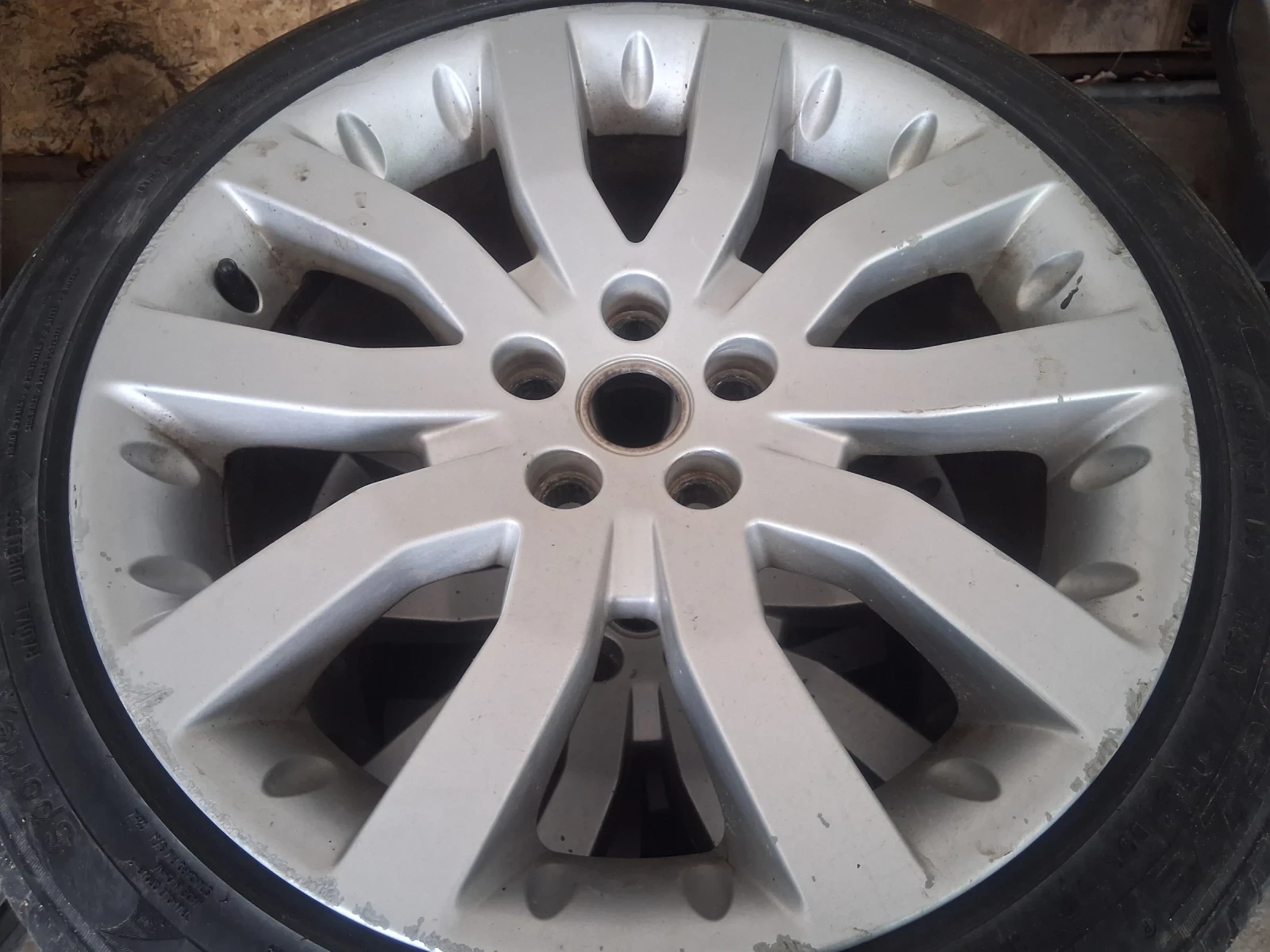 ���� � ������ 275/40R20 �� Land Rover Range Rover Sport | Mobile.bg � ����������� 1