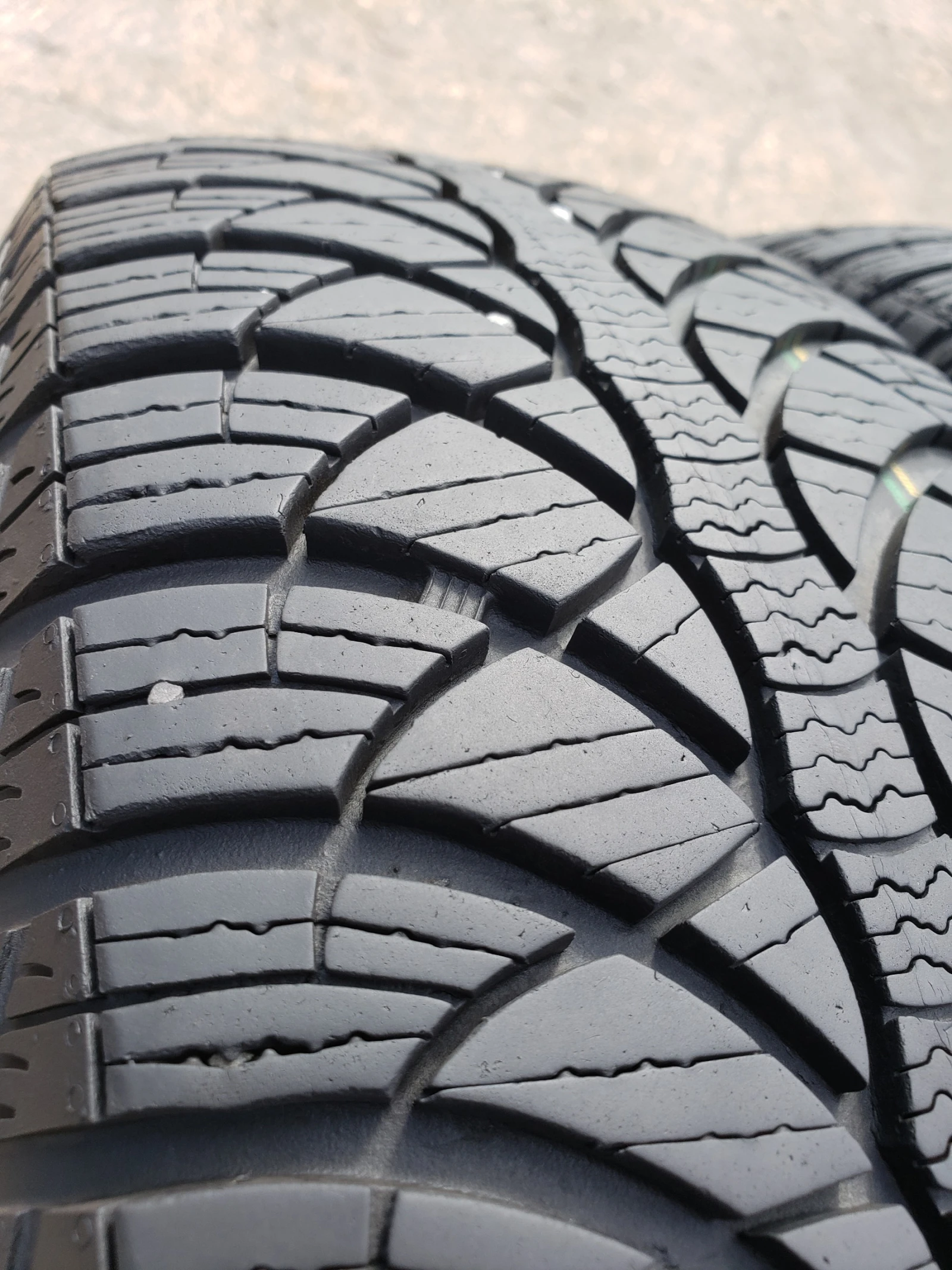 Гуми Зимни 185/65R15, снимка 5 - Гуми и джанти - 56051226