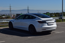 Tesla Model 3 Long Range , снимка 4 - Автомобили и джипове - 37905261