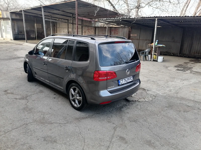 VW Touran 1.6 tdi 105hp, снимка 3 - Автомобили и джипове - 48230667