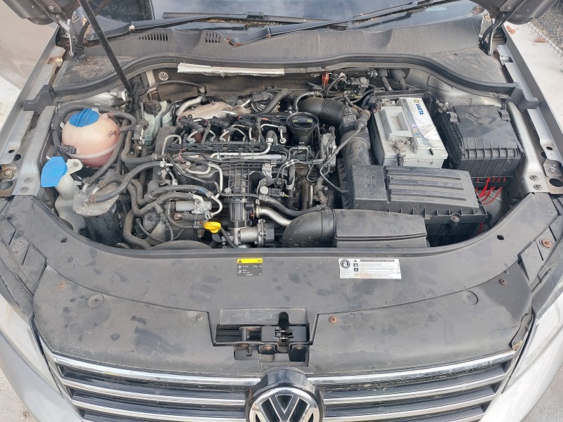 VW Passat 1.6 TDI BlueMotion EXECUTIVE, снимка 17 - Автомобили и джипове - 43655602