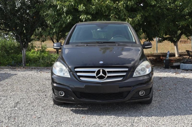 Mercedes-Benz B 180, снимка 3 - Автомобили и джипове - 47137592