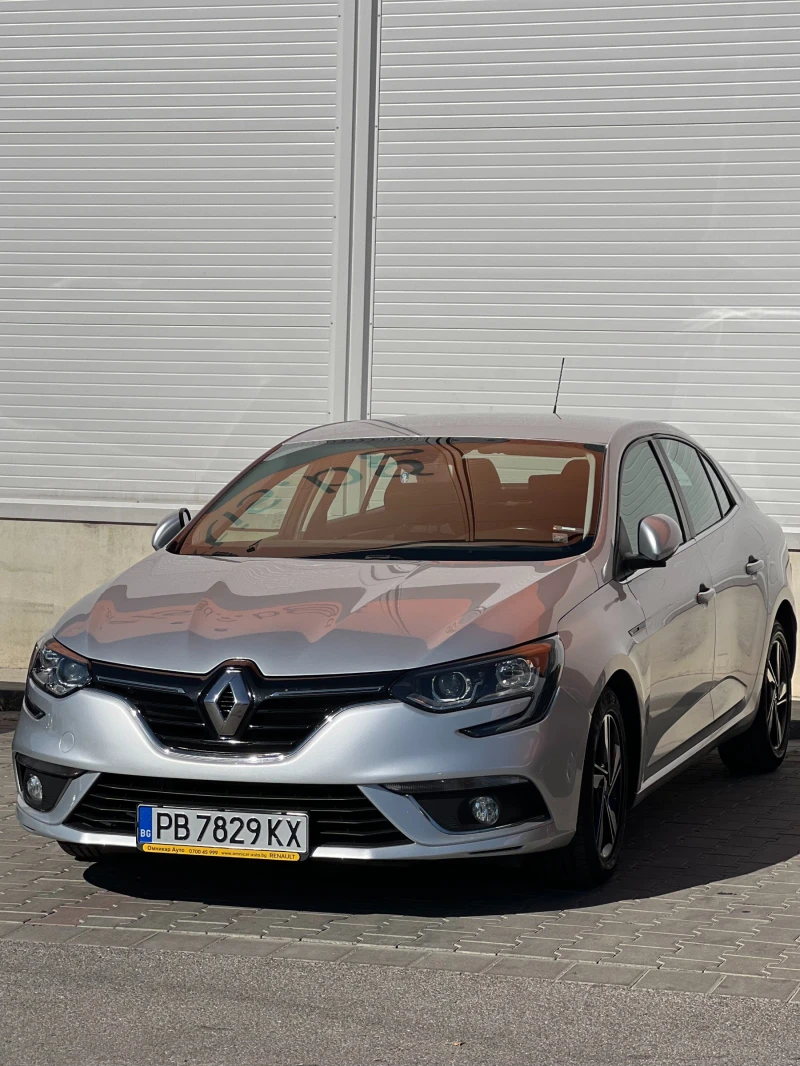 Renault Megane, снимка 1 - Автомобили и джипове - 47592698