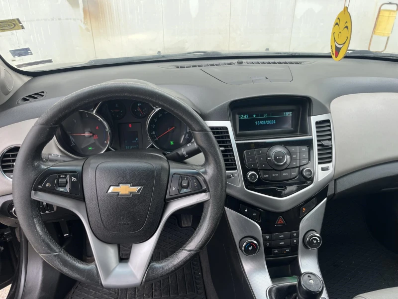 Chevrolet Cruze LTZ, снимка 5 - Автомобили и джипове - 47611633