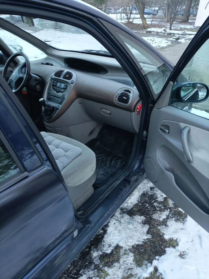 Citroen Xsara picasso 2.0, снимка 10 - Автомобили и джипове - 48523740