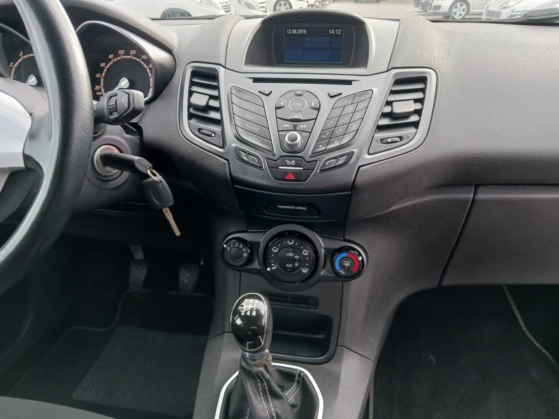 Ford Fiesta 1.4 GPL , снимка 9 - Автомобили и джипове - 48541920