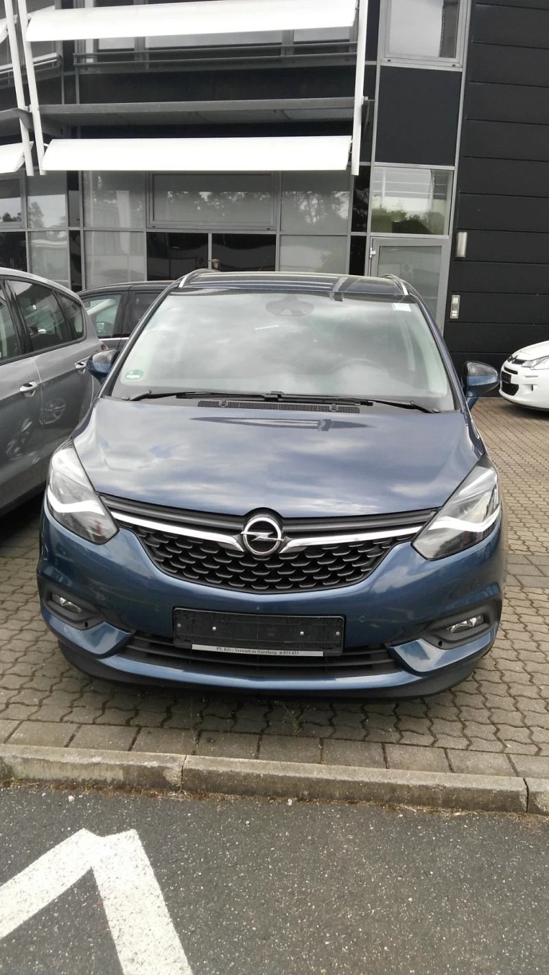 Opel Zafira, снимка 1 - Автомобили и джипове - 48676389