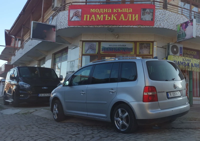 VW Touran 2.0TD? 140ps, снимка 1 - Автомобили и джипове - 48714286