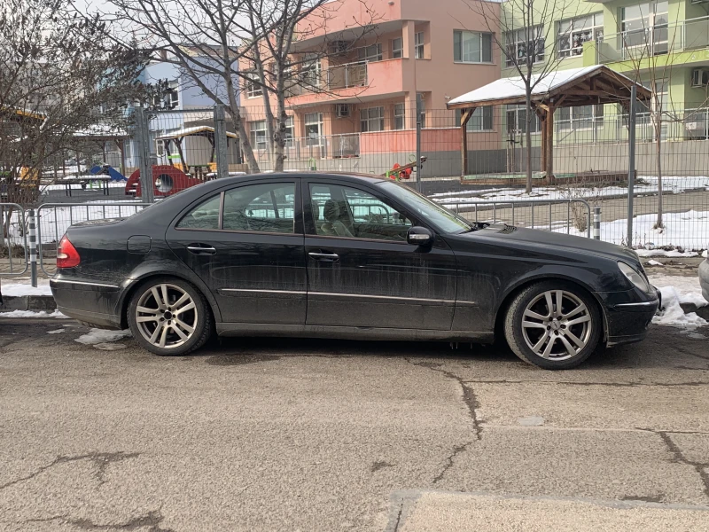 Mercedes-Benz E 270, снимка 6 - Автомобили и джипове - 48756129