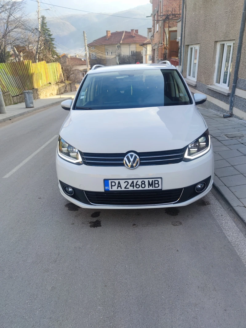 VW Touran 2.0 TDI CUP edition, снимка 4 - Автомобили и джипове - 49603508