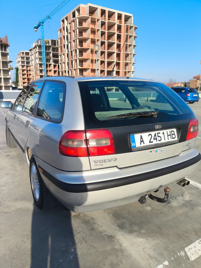 Volvo V40 2.0, снимка 6 - Автомобили и джипове - 49598861