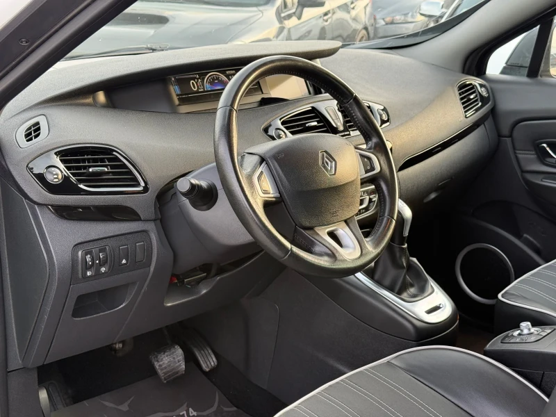 Renault Scenic 1.5DCI* 2014г* АВТОМАТИК* НОВ* КОЖА* НАВИ* , снимка 7 - Автомобили и джипове - 52656914