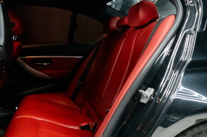 BMW 340  ПАМЕТ* ПАНОРАМА* КАМЕРА* M СЕДАЛКИКОЖА* ПОДГРЕВ* , снимка 13 - Автомобили и джипове - 53098183