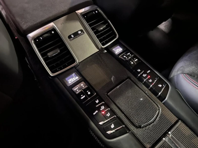 Porsche Panamera GTS * * CARFAX * * АВТОКРЕДИТ * * , снимка 17 - Автомобили и джипове - 53202207
