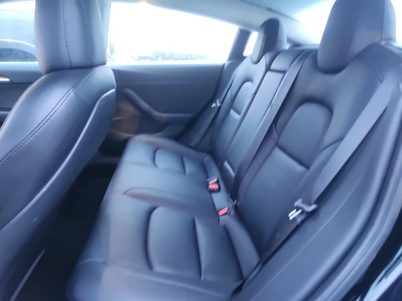 Tesla Model 3 LONG RANGE * * CARFAX * * АВТО КРЕДИТ * * , снимка 12 - Автомобили и джипове - 53277468