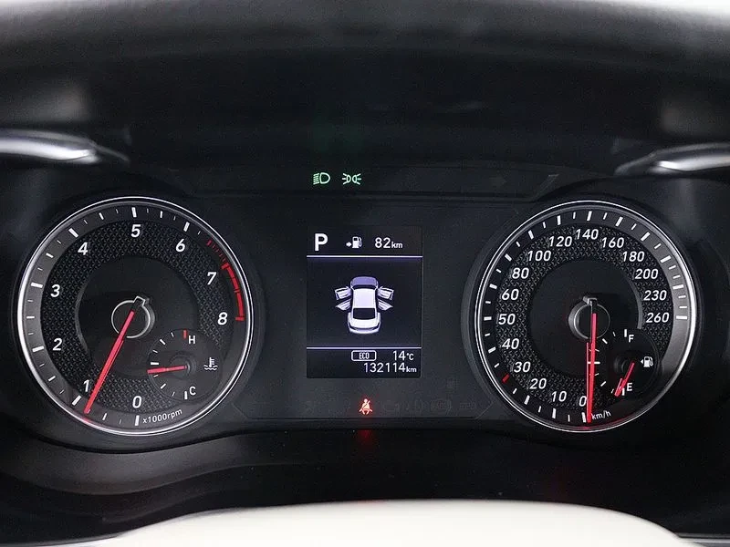 Genesis G70 2.0T Advanced 2WD, снимка 7 - Автомобили и джипове - 54723830