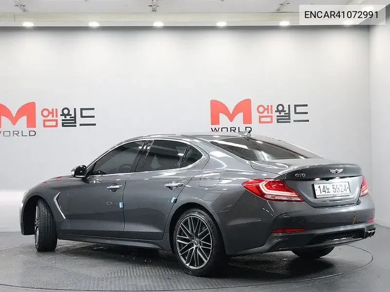 Genesis G70 2.0T Advanced 2WD, снимка 2 - Автомобили и джипове - 54723830