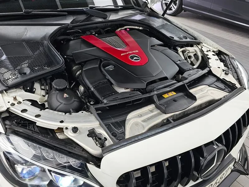 Mercedes-Benz C 43 AMG W205 Amg 4Matic, снимка 6 - Автомобили и джипове - 55920569