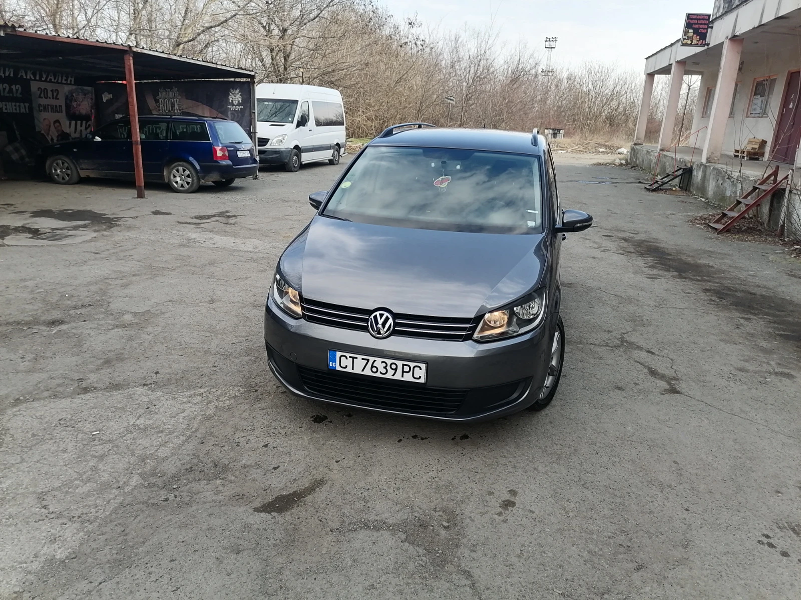 VW Touran 1.6 tdi 105hp | Mobile.bg   1