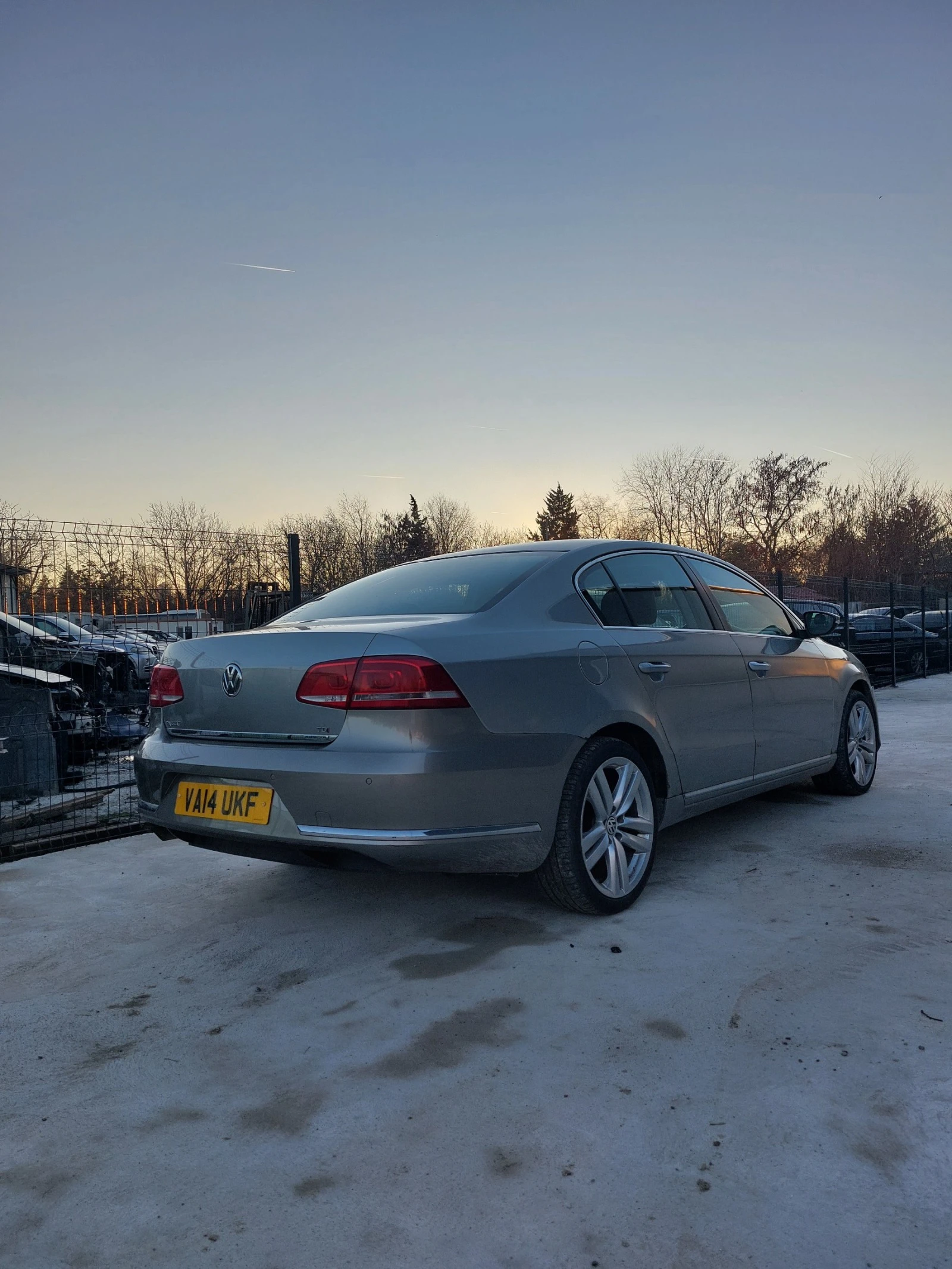 VW Passat 1.6 TDI BlueMotion EXECUTIVE - изображение 4