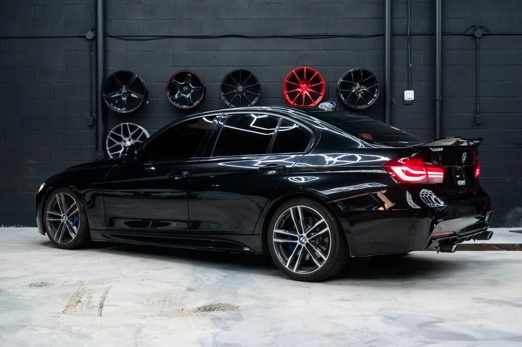 BMW 340  ПАМЕТ* ПАНОРАМА* КАМЕРА* M СЕДАЛКИКОЖА* ПОДГРЕВ*  - изображение 6