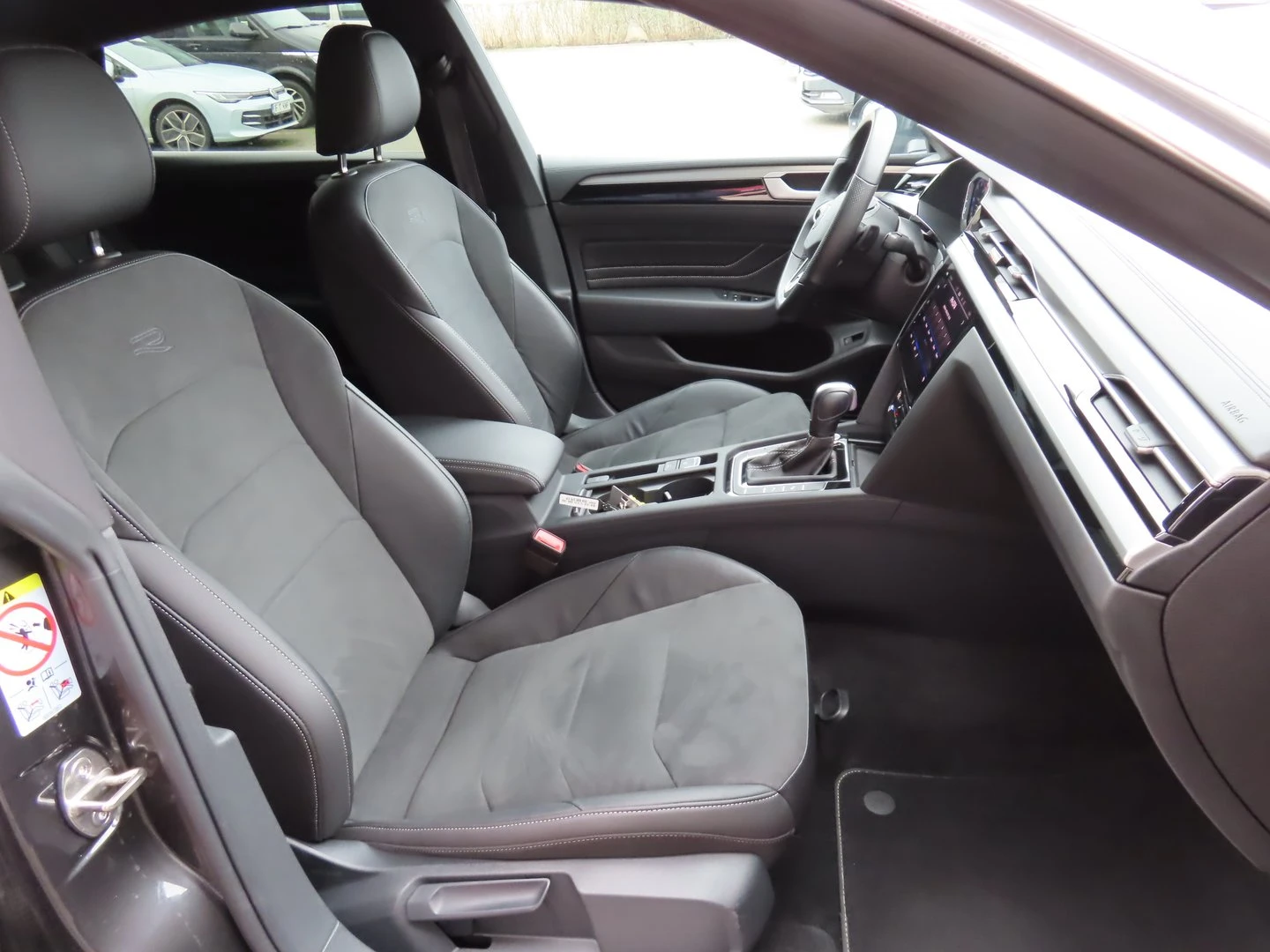 VW Arteon R-Line 2.0 TDI SCR DSG - изображение 7