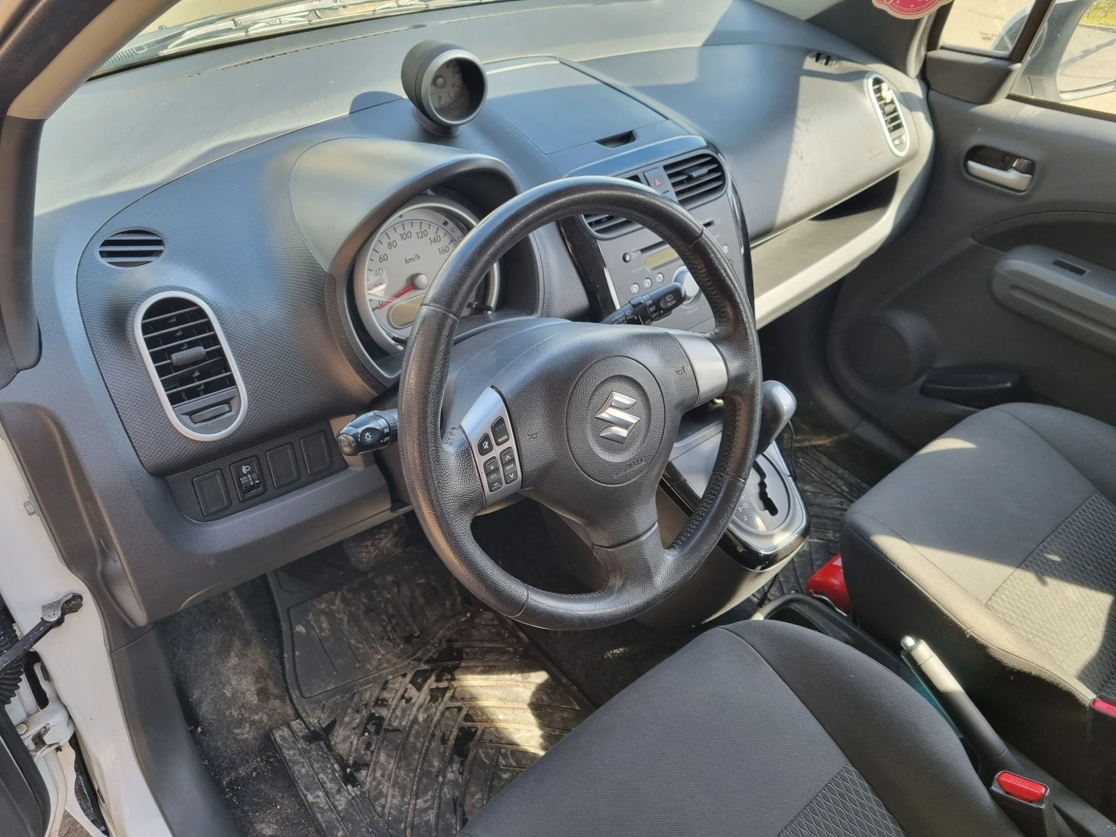 Suzuki Splash, снимка 7 - Автомобили и джипове - 53759998