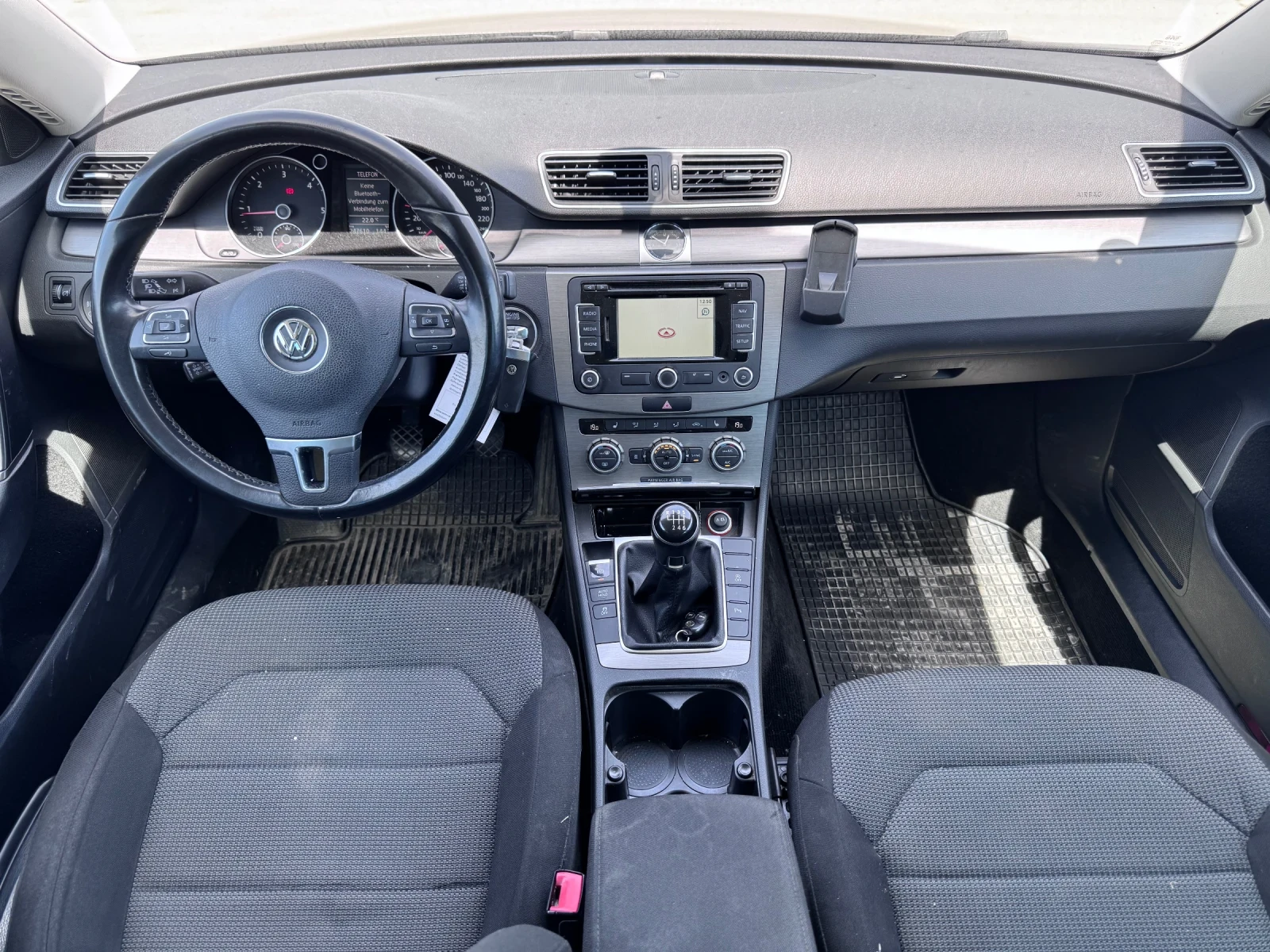 VW Passat 2.0TDI 140PS EVRO 5b, снимка 9 - Автомобили и джипове - 54343467
