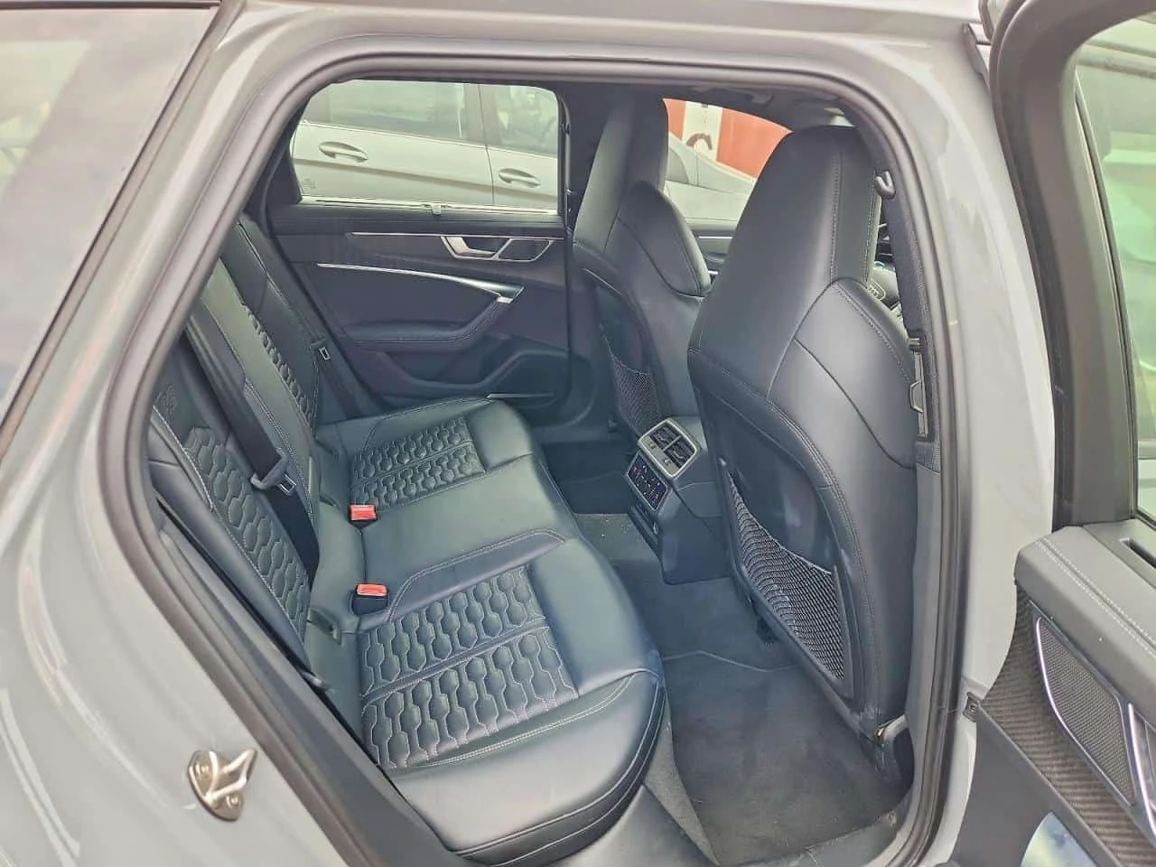 Audi Rs6 * CARFAX * ОПЦИЯ ЗА ФИНАНСИРАНЕ , снимка 10 - Автомобили и джипове - 55254017