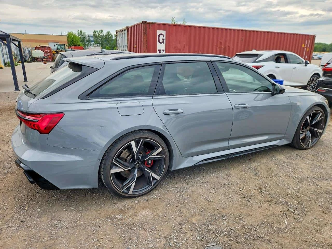 Audi Rs6 * CARFAX * ОПЦИЯ ЗА ФИНАНСИРАНЕ , снимка 3 - Автомобили и джипове - 55254017