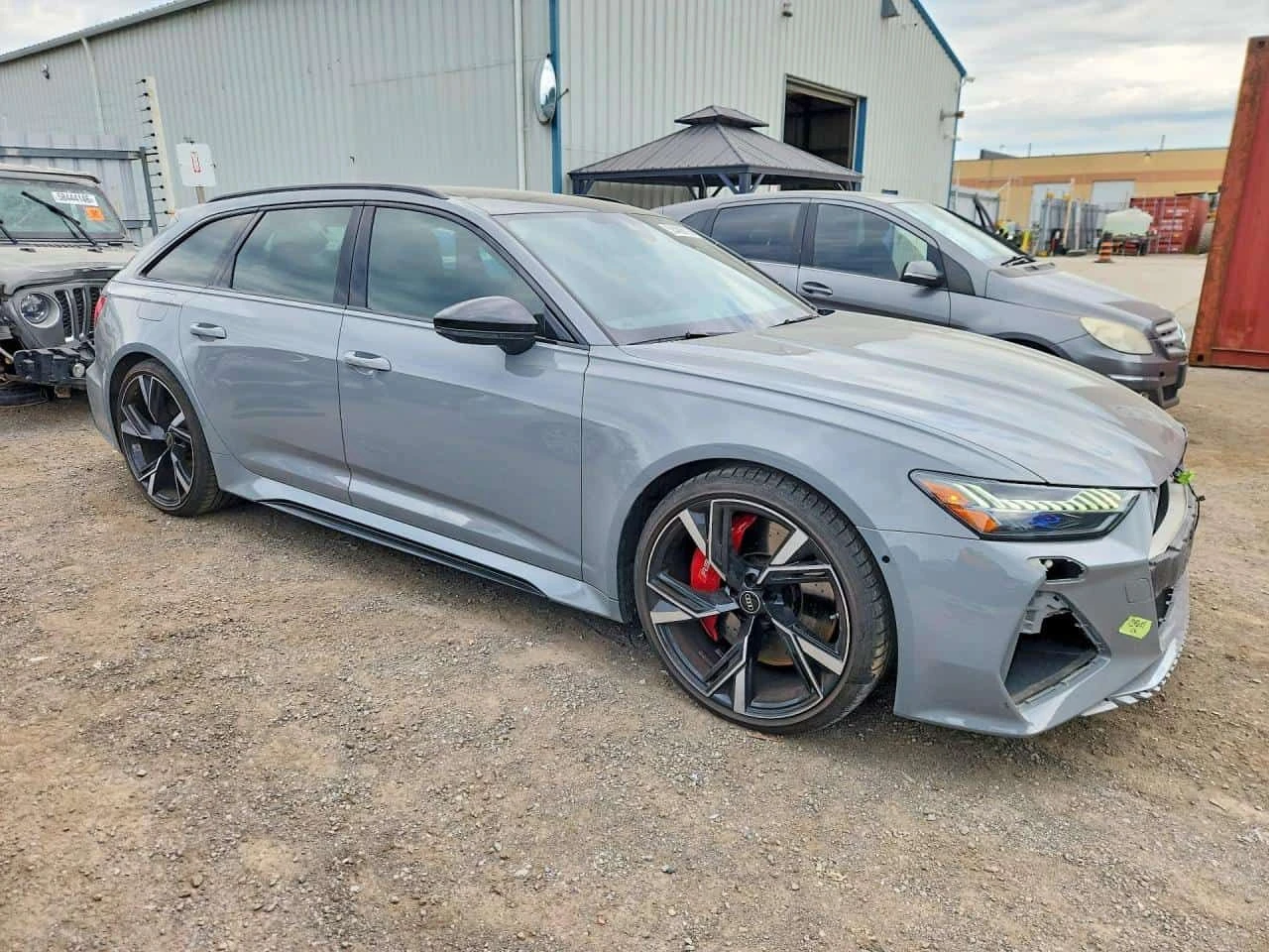 Audi Rs6 * CARFAX * ОПЦИЯ ЗА ФИНАНСИРАНЕ , снимка 4 - Автомобили и джипове - 55254017