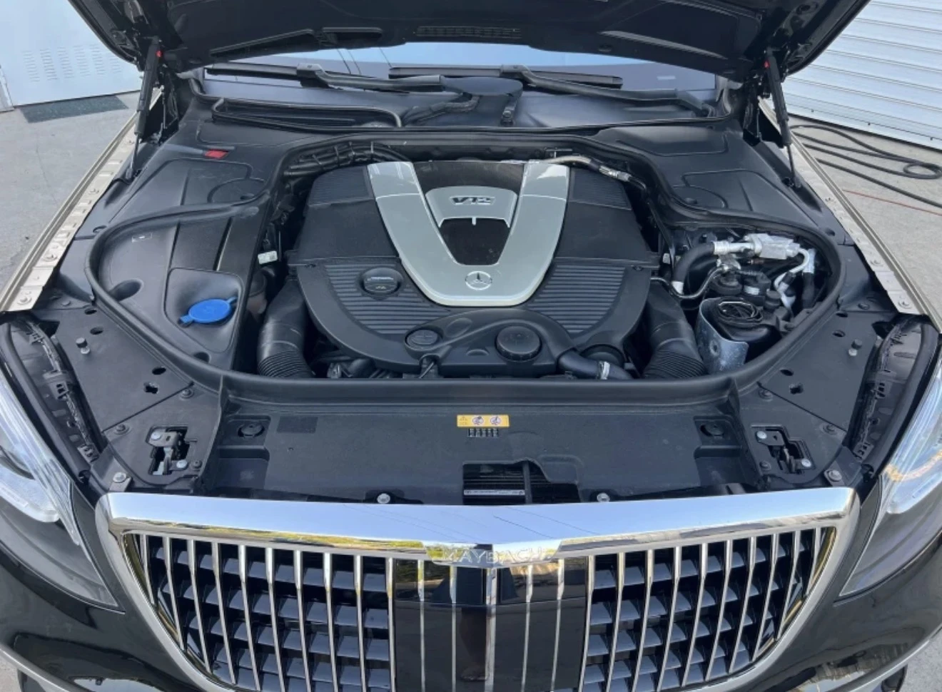 Maybach 650 V12 PULLMAN ТОП СЪСТОЯНИЕ , снимка 14 - Автомобили и джипове - 55376732
