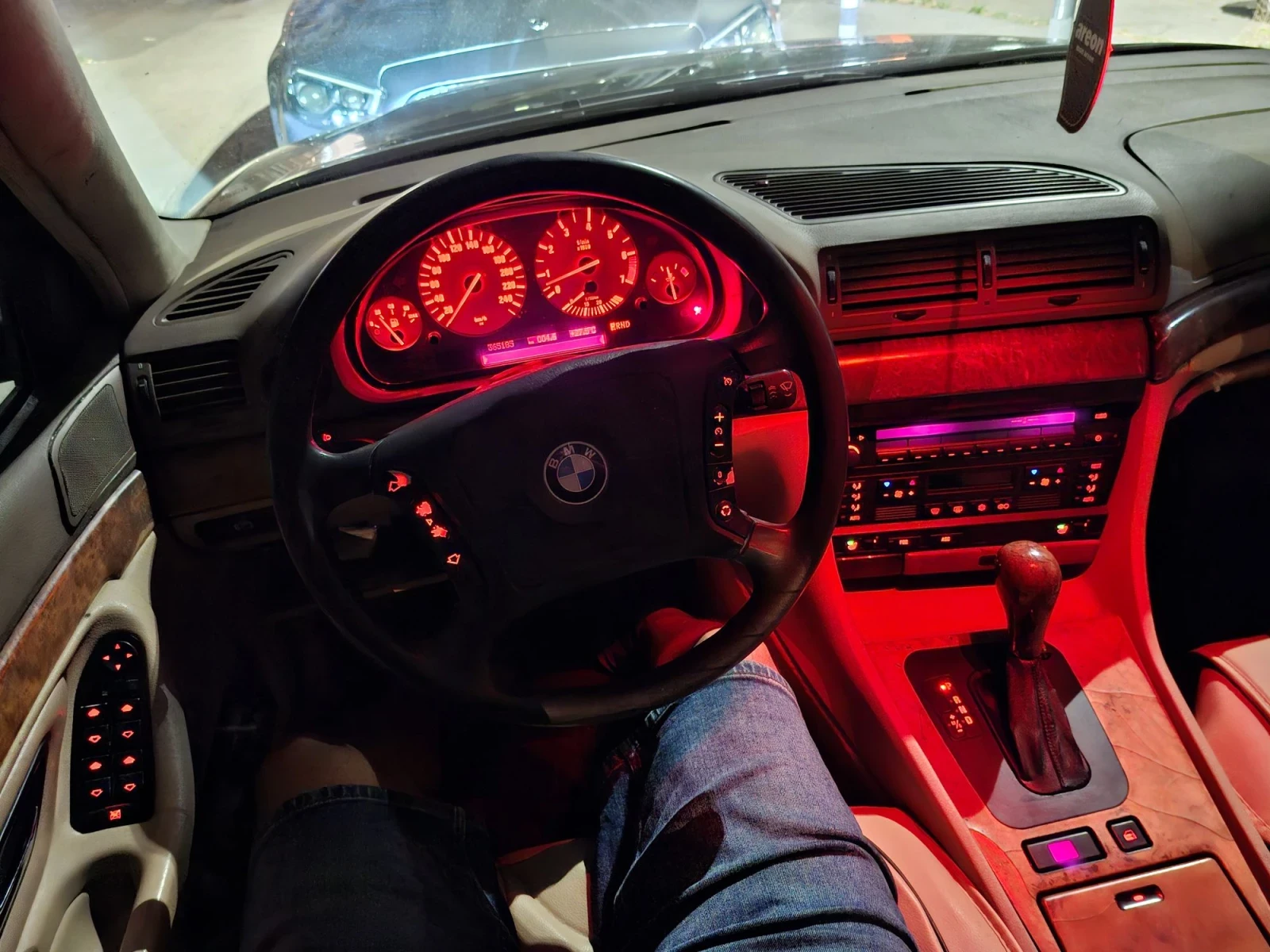 BMW 728 Газ.инж* ДвоенСтъклопакет* Подгрев* Шибедах* Автоп, снимка 9 - Автомобили и джипове - 55850202