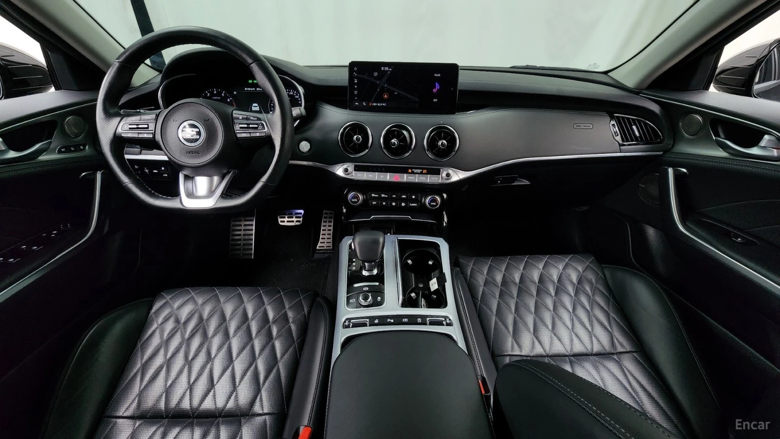 Kia Stinger 2.5 Masters* HUD* КОЖА* ОБДУХВ* НАВИ, снимка 5 - Автомобили и джипове - 55524116