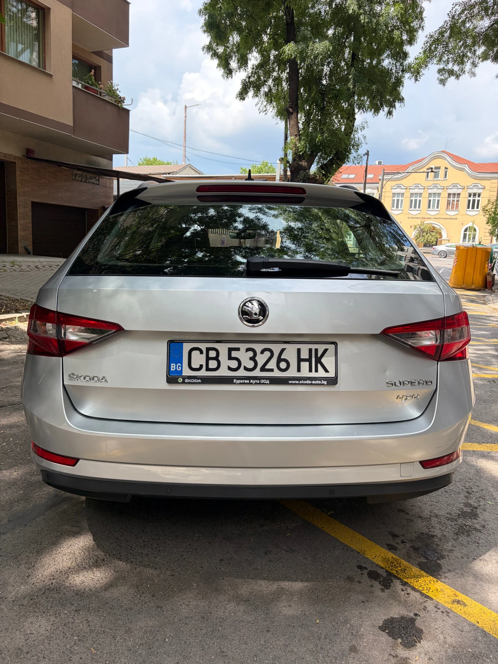 Skoda Superb, снимка 4 - Автомобили и джипове - 55605072