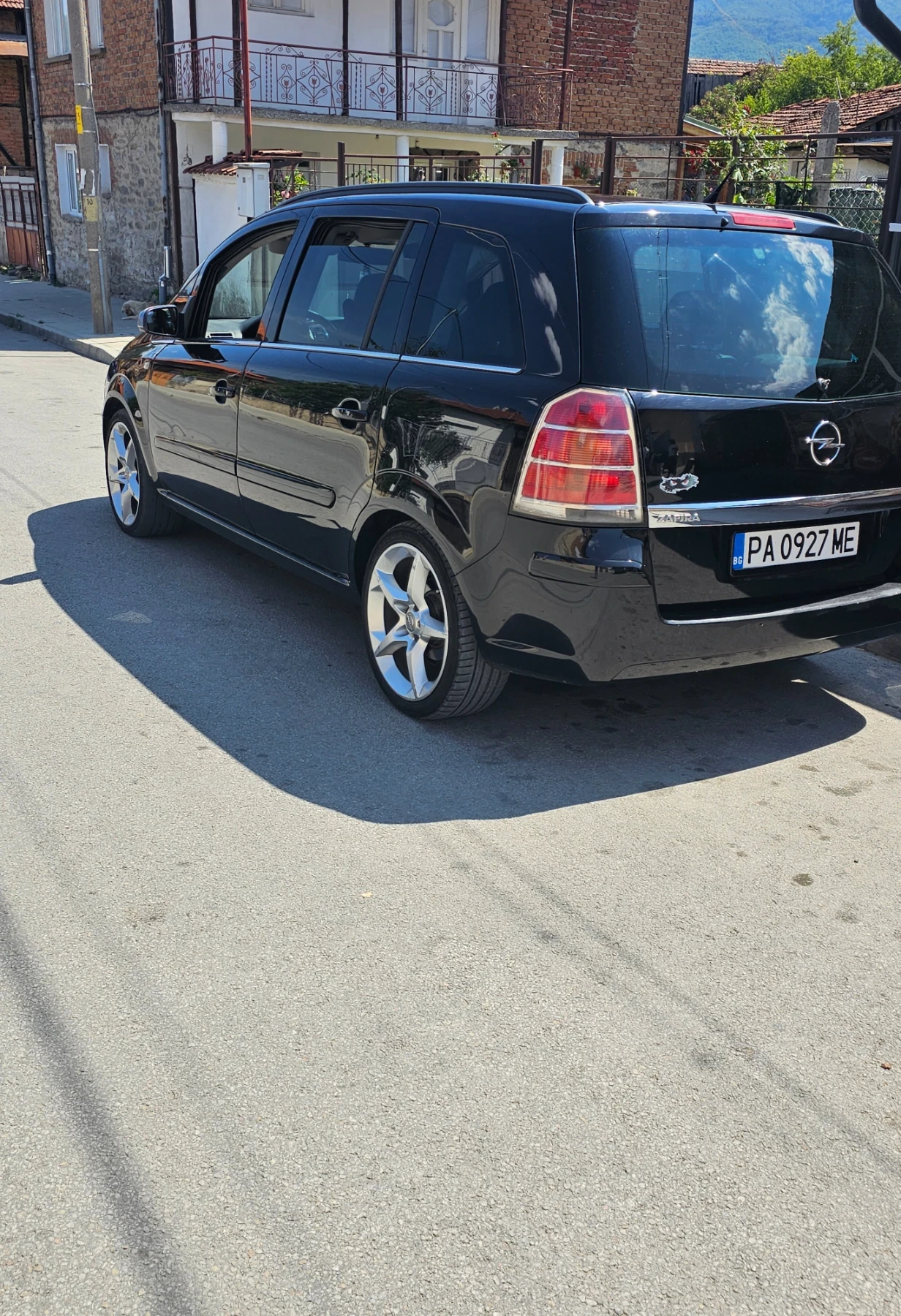 Opel Zafira B, снимка 2 - Автомобили и джипове - 55727528