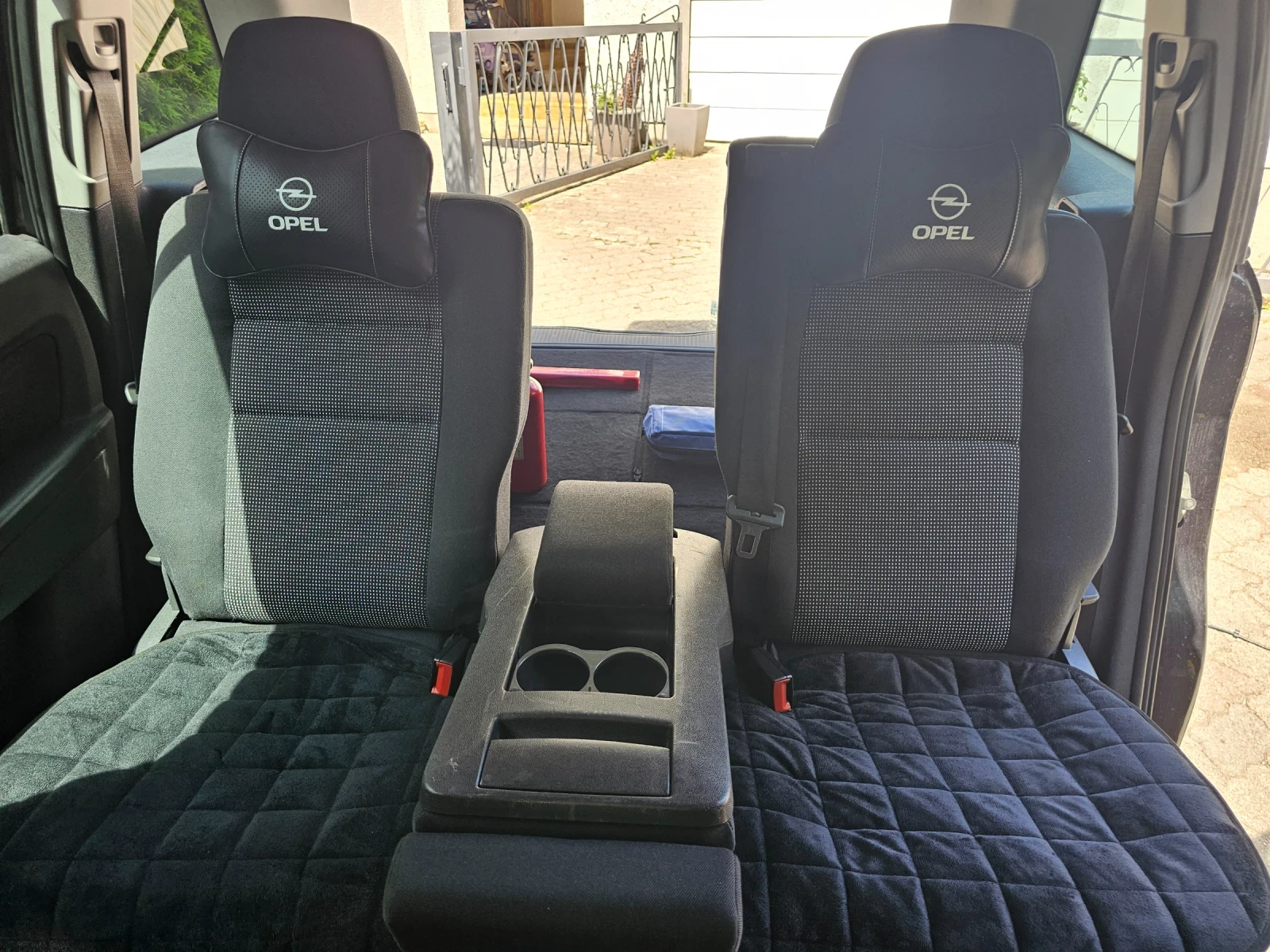 Opel Zafira B, снимка 13 - Автомобили и джипове - 55727528