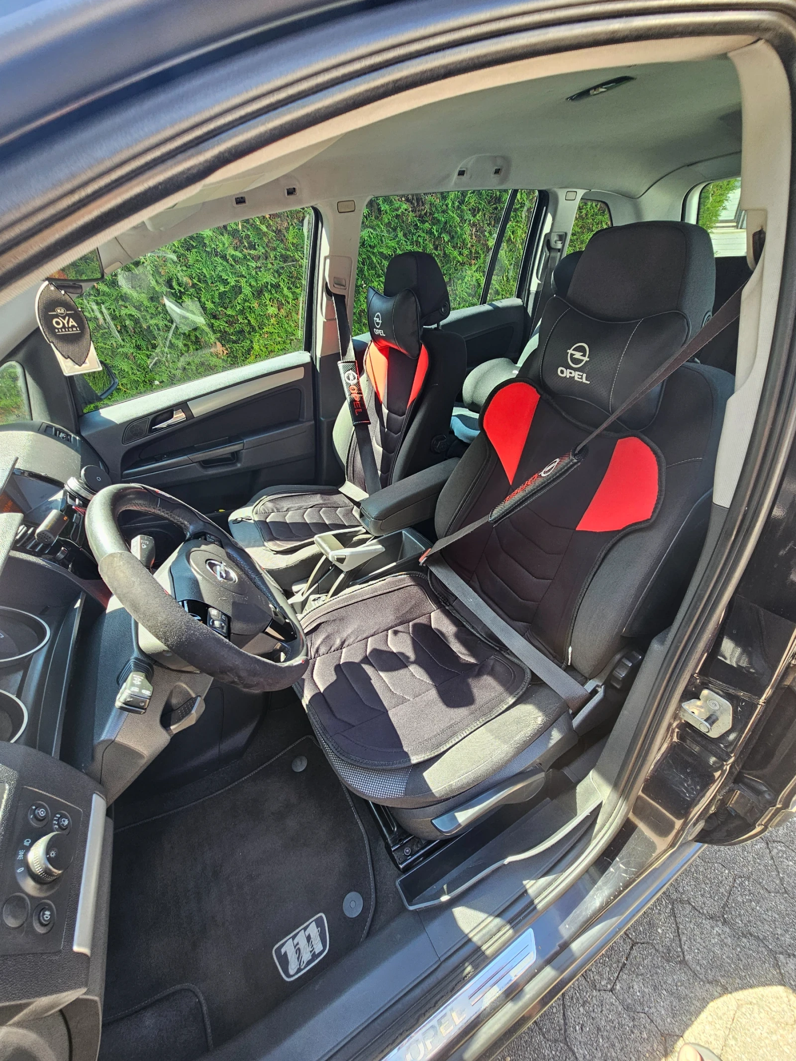 Opel Zafira B, снимка 6 - Автомобили и джипове - 55727528