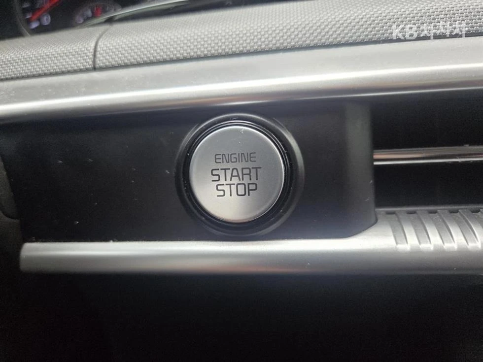 Kia K5 2.0 LPI , снимка 9 - Автомобили и джипове - 55833817