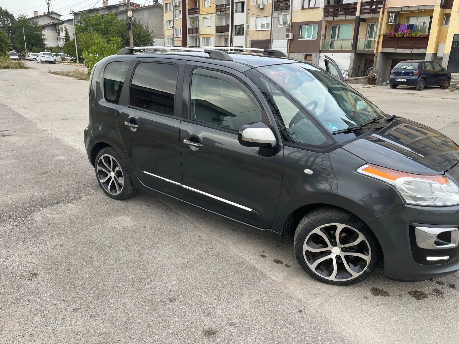 Citroen C3 Picasso 1.4, снимка 9 - Автомобили и джипове - 55865739