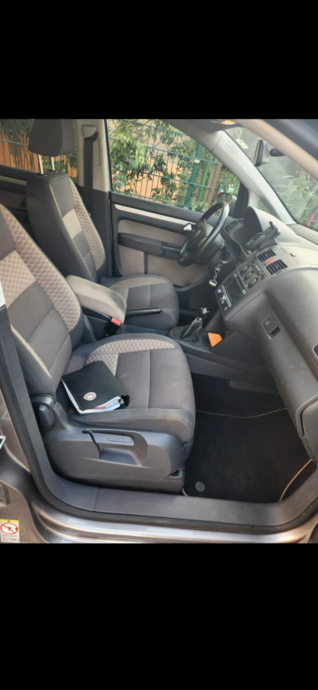 VW Touran 2.0 TDI 170, снимка 9 - Автомобили и джипове - 56139327