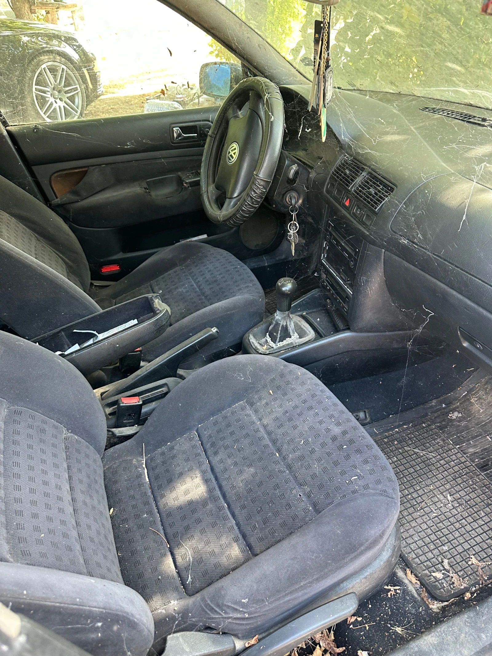 VW Golf, снимка 2 - Автомобили и джипове - 56166113