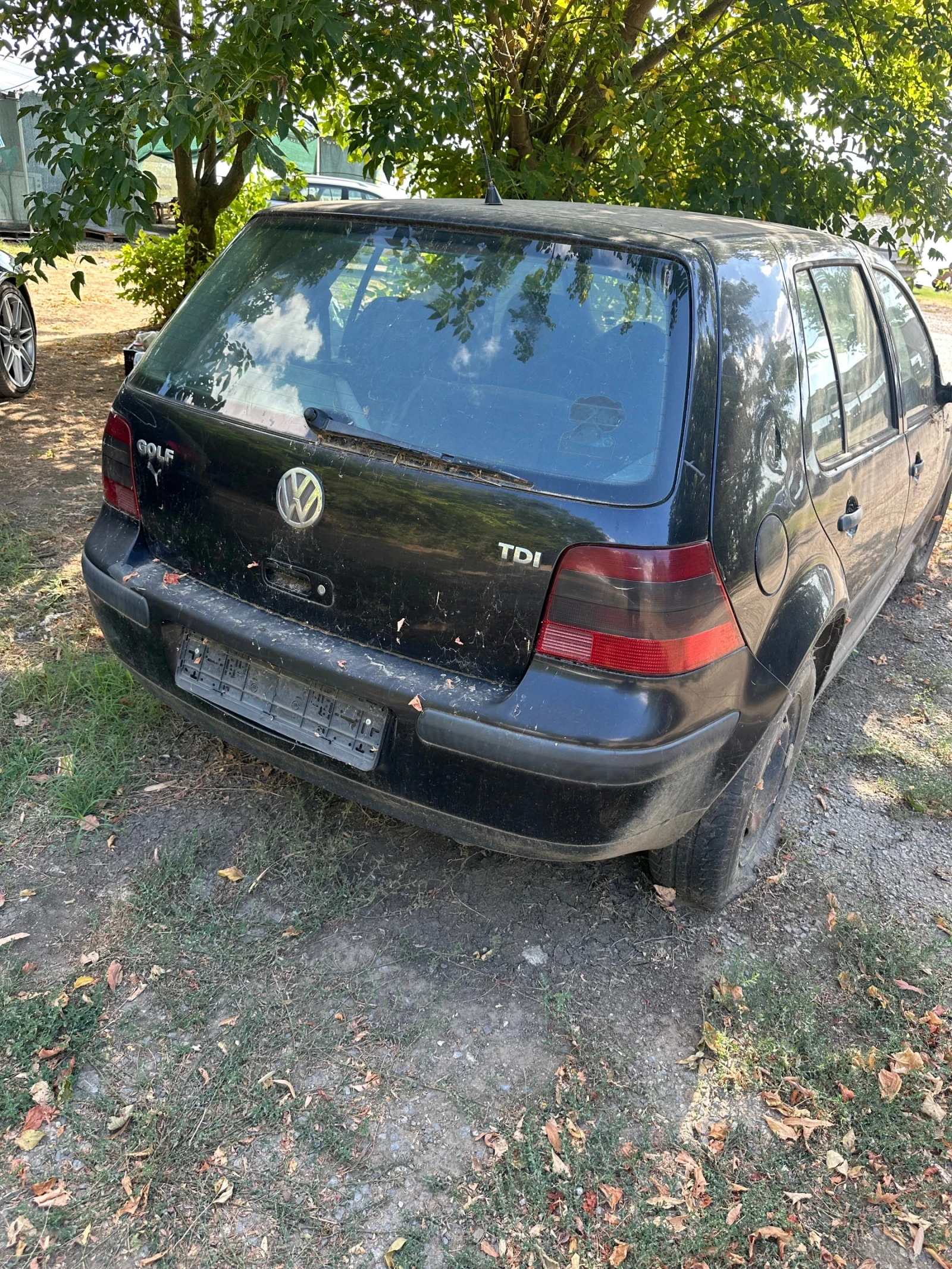 VW Golf, снимка 4 - Автомобили и джипове - 56166113