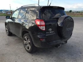Toyota Rav4 -НА ЧАСТИ, снимка 4