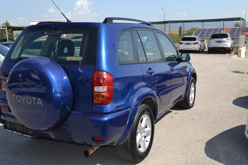 Toyota Rav4 2.0D-4D, снимка 6 - Автомобили и джипове - 47158661