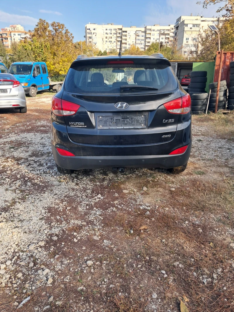 Hyundai IX35 2.0 140к.с , снимка 4 - Автомобили и джипове - 47743558