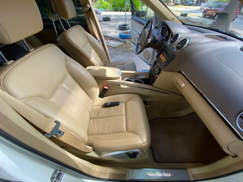 Mercedes-Benz GL 500 Grand Edition GL550, снимка 10 - Автомобили и джипове - 52103535