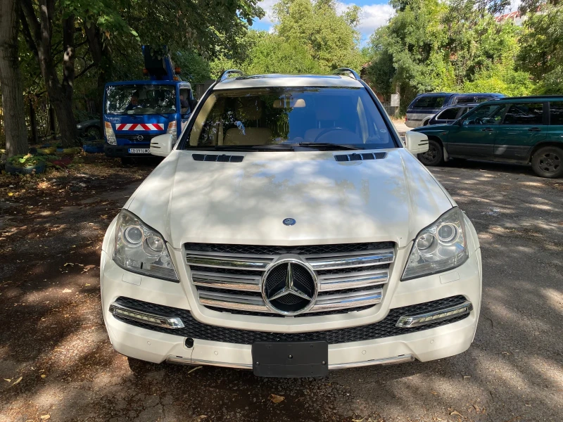Mercedes-Benz GL 500 Grand Edition GL550, снимка 2 - Автомобили и джипове - 52103535