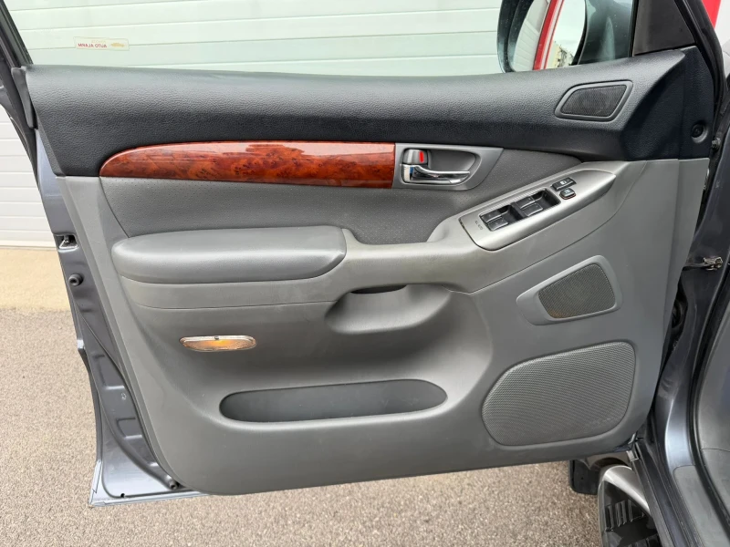 Toyota Land cruiser 3.0D-4D FACE LIFT AUTOMATIK NAVI LEDER WEBASTO, снимка 12 - Автомобили и джипове - 53245811