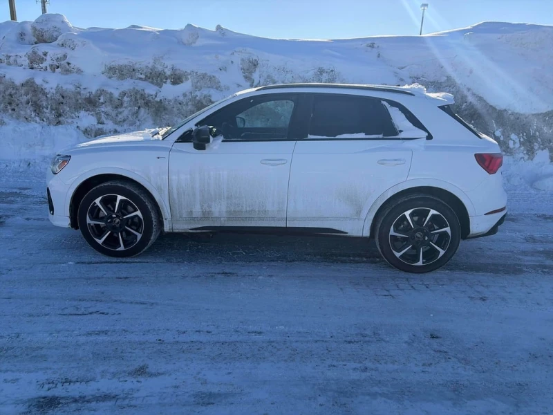 Audi Q3 Technik 45 TFSI quattro * CARFAX * ПОДГРЕВИ, снимка 3 - Автомобили и джипове - 53302414